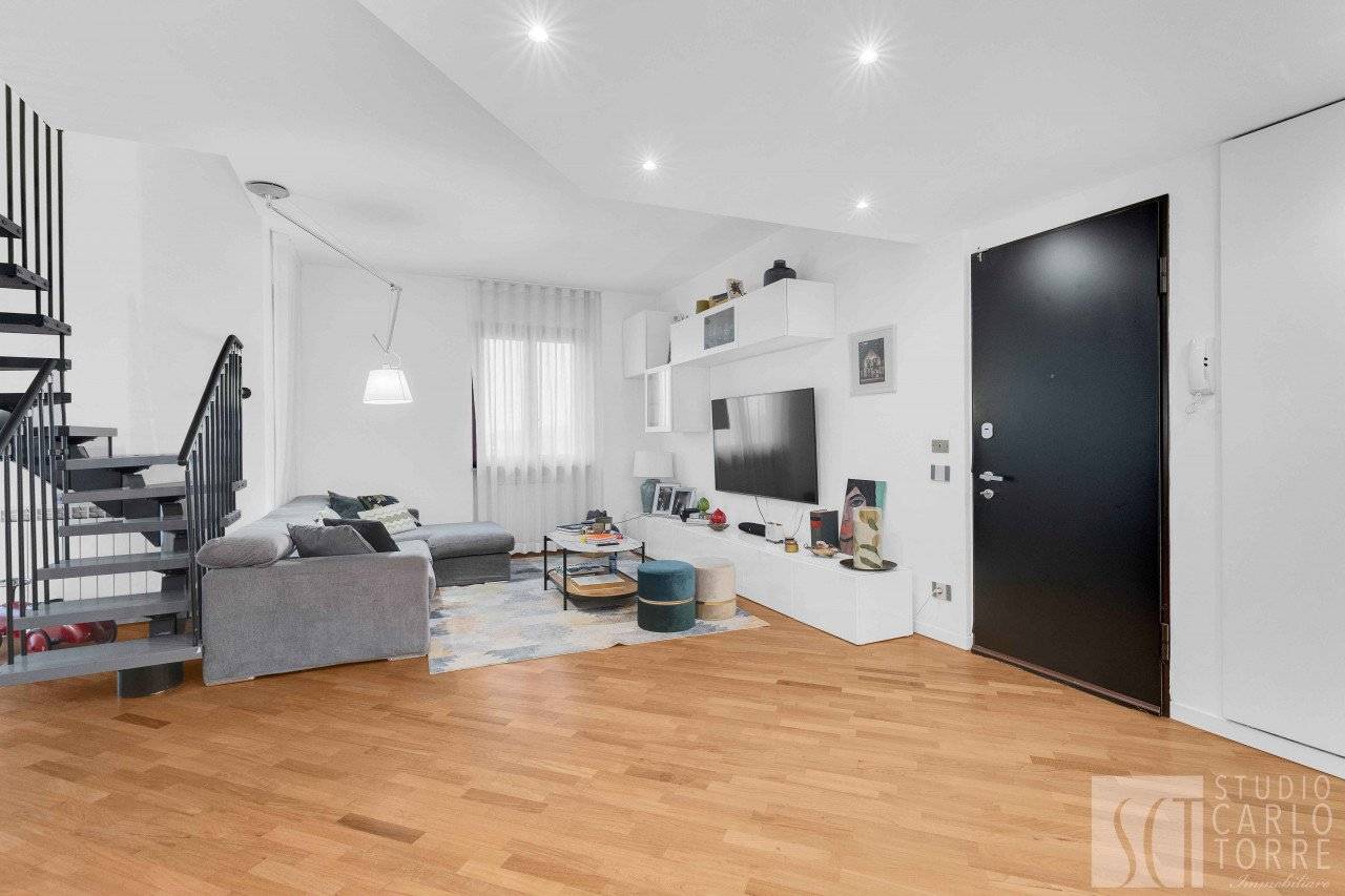 3 bedrooms Penthouse in Buccinasco, Italy No. 6332