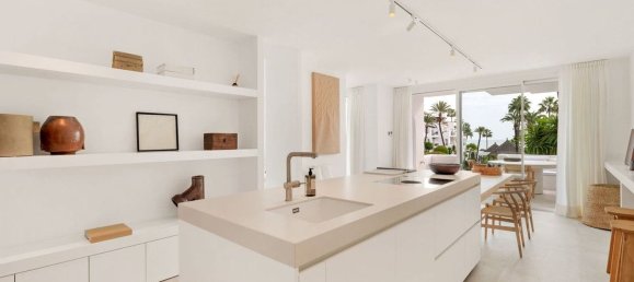 3 Schlafzimmer Wohnung in Estepona, Spain, Nr. 61449 3