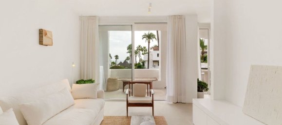 3 Schlafzimmer Wohnung in Estepona, Spain, Nr. 61449 6