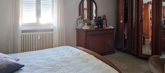 5 rooms Apartment in Ravenna, Italy No. 173265 14