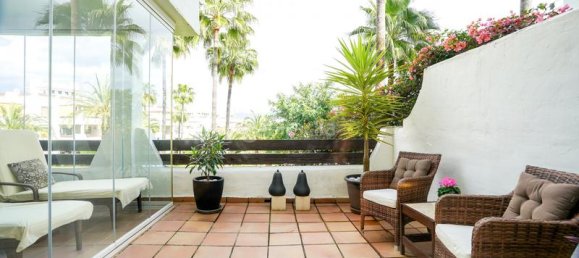 2 Schlafzimmer Wohnung in Estepona, Spain, Nr. 111224 2