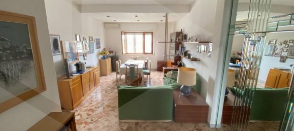 3 rooms Apartment in Molfetta, Italy No. 28490 6