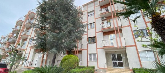 3 rooms Apartment in Molfetta, Italy No. 28490 2