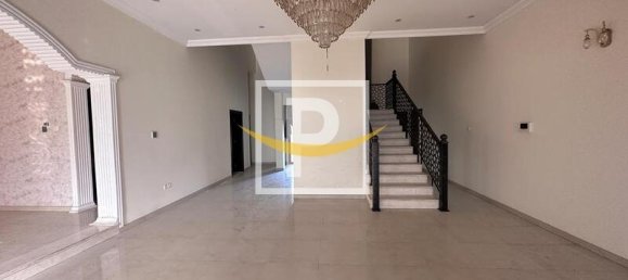 5 bedrooms Villa in Dubai, UAE No. 9410 6