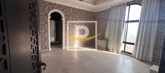 5 bedrooms Villa in Dubai, UAE No. 9410 9