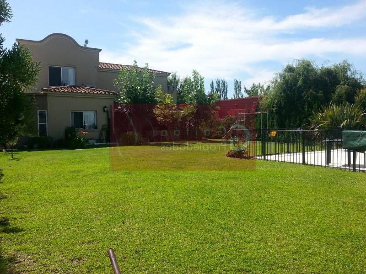 3 Schlafzimmer Haus in Tigre, Argentina, Nr. 69709