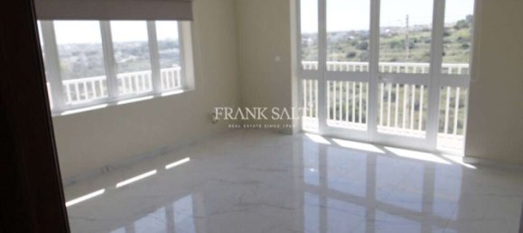 3 Schlafzimmer Villa in Swieqi, Malta, Nr. 9267 21