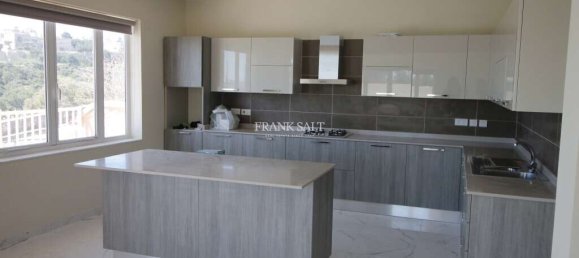 3 Schlafzimmer Villa in Swieqi, Malta, Nr. 9267 4