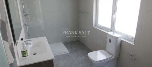 3 Schlafzimmer Villa in Swieqi, Malta, Nr. 9267 27