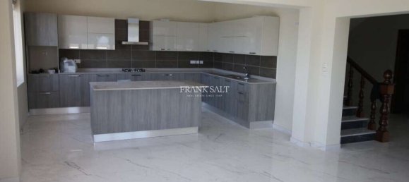 3 Schlafzimmer Villa in Swieqi, Malta, Nr. 9267 2