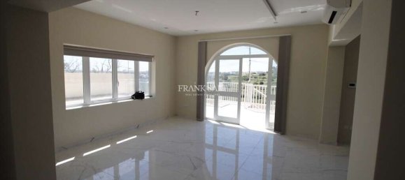 3 Schlafzimmer Villa in Swieqi, Malta, Nr. 9267 17