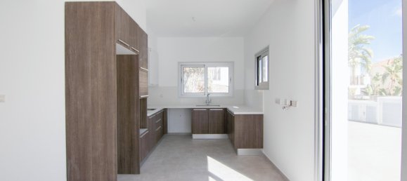 4 غرف نوم فيلا في Paralimni, Cyprus رقم 22099 7