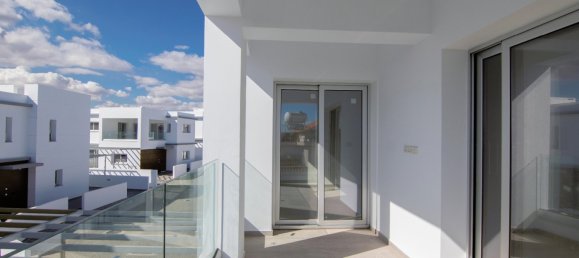 4 غرف نوم فيلا في Paralimni, Cyprus رقم 22099 18