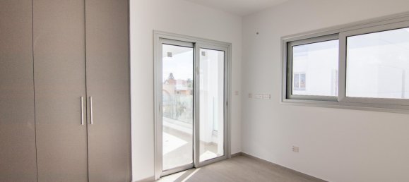 4 غرف نوم فيلا في Paralimni, Cyprus رقم 22099 15