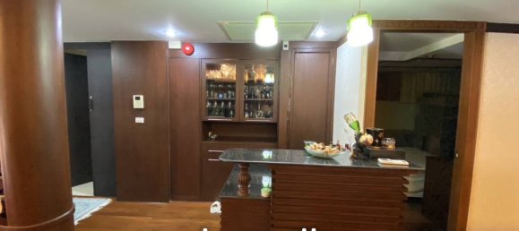 3 bedrooms Condo in Bangkok, Thailand No. 23896 4