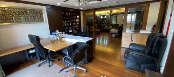 3 bedrooms Condo in Bangkok, Thailand No. 23896 7