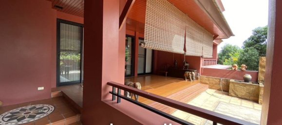 3 bedrooms Condo in Bangkok, Thailand No. 23896 3