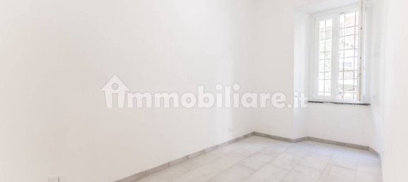 2 bedrooms Apartment in Rome, Italy No. 323585 17