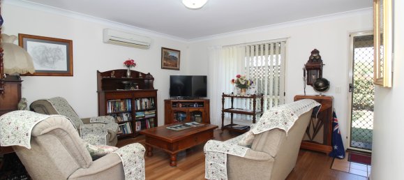 4 bedrooms House in Crows Nest, Australia No. 278 5