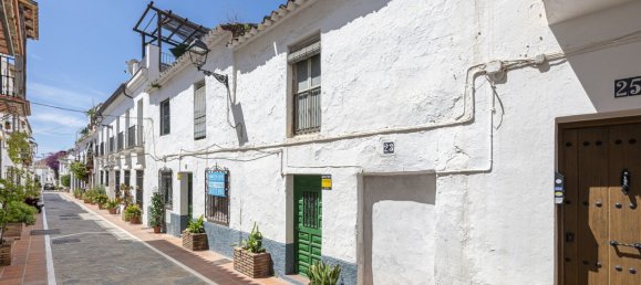 Adosado de 6 dormitorios en Marbella, Spain No. 146954 4