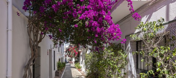 Adosado de 6 dormitorios en Marbella, Spain No. 146954 37