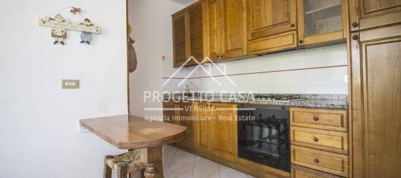 Apartamento de 2 dormitorios en Viareggio, Italy No. 351133 8