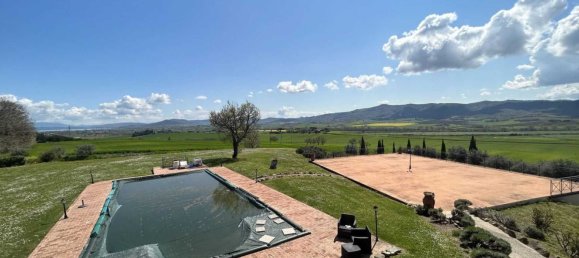 14 rooms Villa in Castiglione del Lago, Italy No. 78077 12