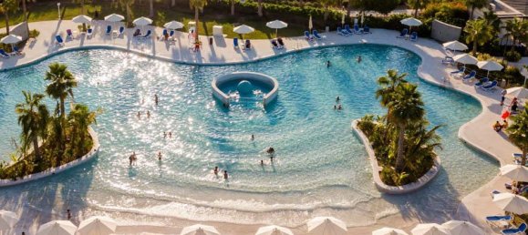 7 bedrooms Villa in Dubai, UAE No. 4483 18