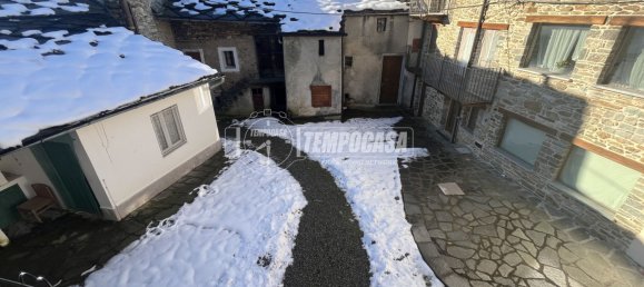 2 bedrooms House in Frassinetto, Italy No. 196947 28