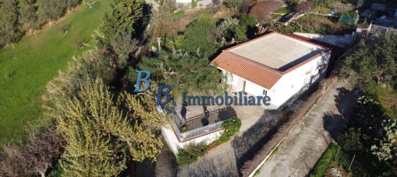 Вилла с 4 комнатами в Алькамо, Италия № 109435 4