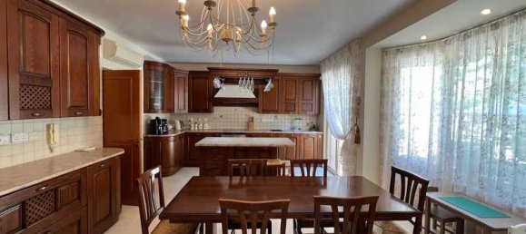 5 bedrooms Villa in Agios Tychonas, Cyprus No. 6724 10