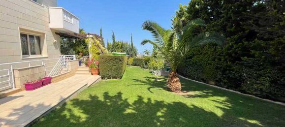 5 bedrooms Villa in Agios Tychonas, Cyprus No. 6724 12