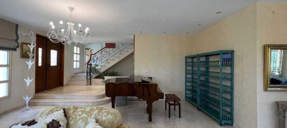 5 bedrooms Villa in Agios Tychonas, Cyprus No. 6724 9