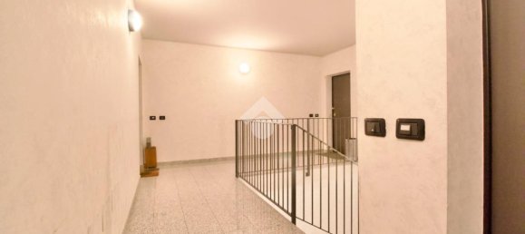 2-Zimmer Wohnung in Reggio Emilia, Italy, Nr. 15136 13