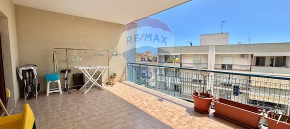 Apartamento de 4 dormitorios en Monopoli, Italy No. 322746 21