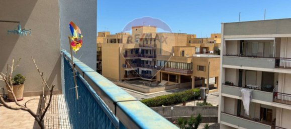 Apartamento de 4 dormitorios en Monopoli, Italy No. 322746 23