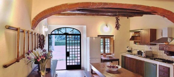 4 bedrooms House in Gaiole in Chianti, Italy No. 158852 10