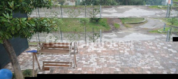 Apartamento de 3 dormitorios en Montorio al Vomano, Italy No. 98310 4