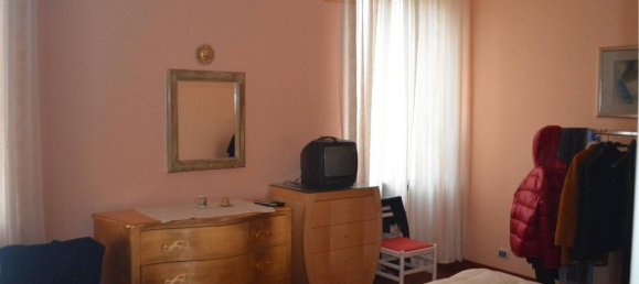Apartamento de 3 dormitorios en Montorio al Vomano, Italy No. 98310 11