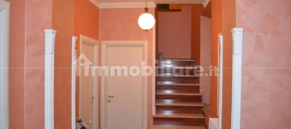 Apartamento de 3 dormitorios en Montorio al Vomano, Italy No. 98310 20