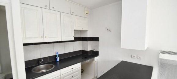 Studio in Sevran, France No. 306359 2