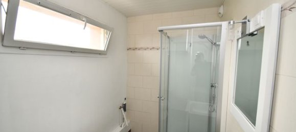 Studio in Sevran, France No. 306359 3