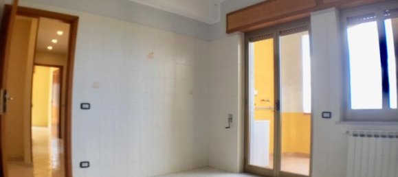 5 rooms Apartment in Torrenova, Italy No. 252400 5