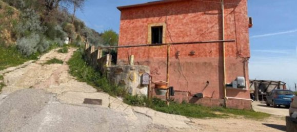 5 Schlafzimmer Wohnung in Bono, Italy, Nr. 376889 3