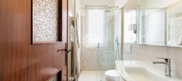 Villa de 8 habitaciónes en Bollate, Italy No. 20935 14