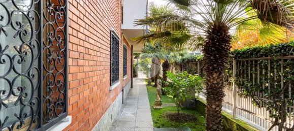 Villa de 8 habitaciónes en Bollate, Italy No. 20935 33