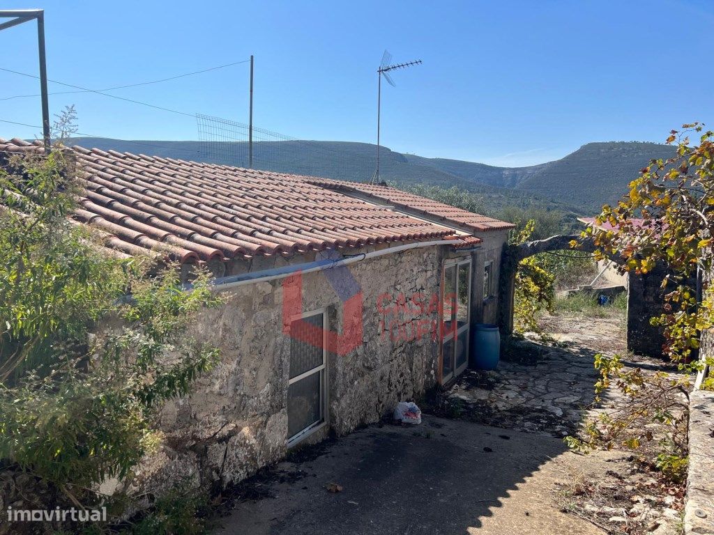 Casa de 3 dormitorios en Porto de Mos, Portugal No. 205612