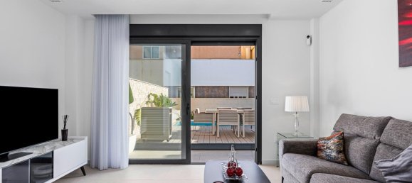 Villa de 4 dormitorios en Guardamar del Segura, Spain No. 287597 11