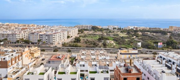 Villa de 4 dormitorios en Guardamar del Segura, Spain No. 287597 4