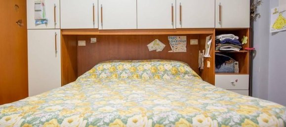 3 rooms Apartment in Pomezia, Italy No. 28525 11